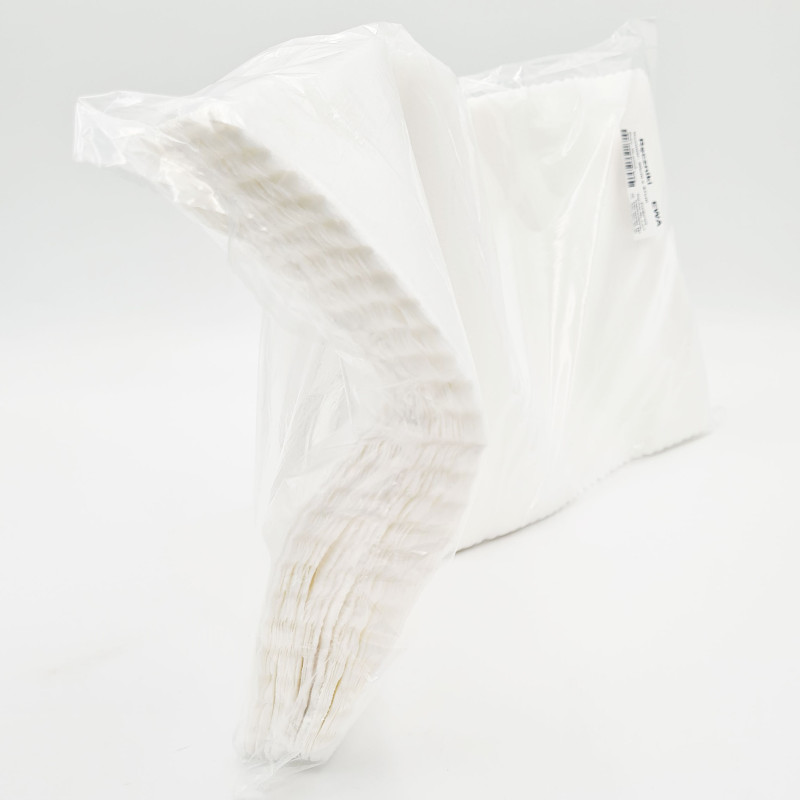Ręcznik kosmetyczny Ewa biały z wł&oacute;kniny 20cm x 47cm do zmycia twarzy 50szt x 15op