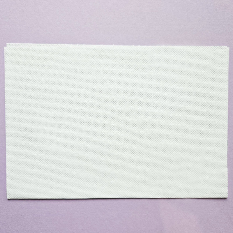 Ręcznik papierowy mini 60m biały 2 warstwy w roli do systemu one-to-one Bulkysoft Premium 9 rolek