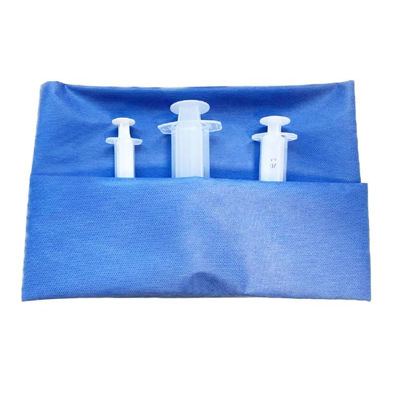 Serweta na strzykawki 18cm x 27cm 35g wł&oacute;knina SMS jałowa Alphatex 1szt